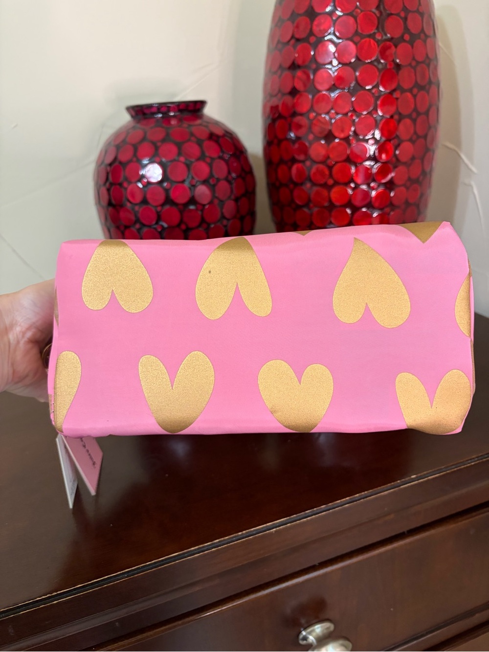 Juicy Couture Pink Cosmetic Pouch with Gold Heart Motif and Travel Bottle - Picture 9 of 17